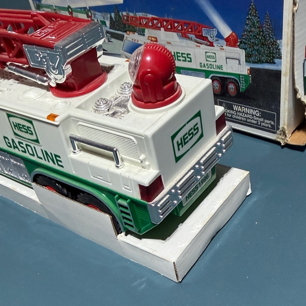 Hess Emergency Truck Toy - Red and Green - Picture 6 of 10
